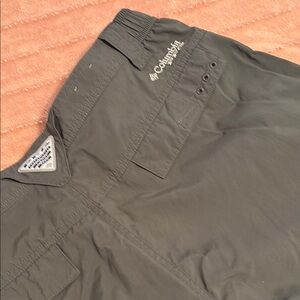 Columbia Olive Green Casual Shorts